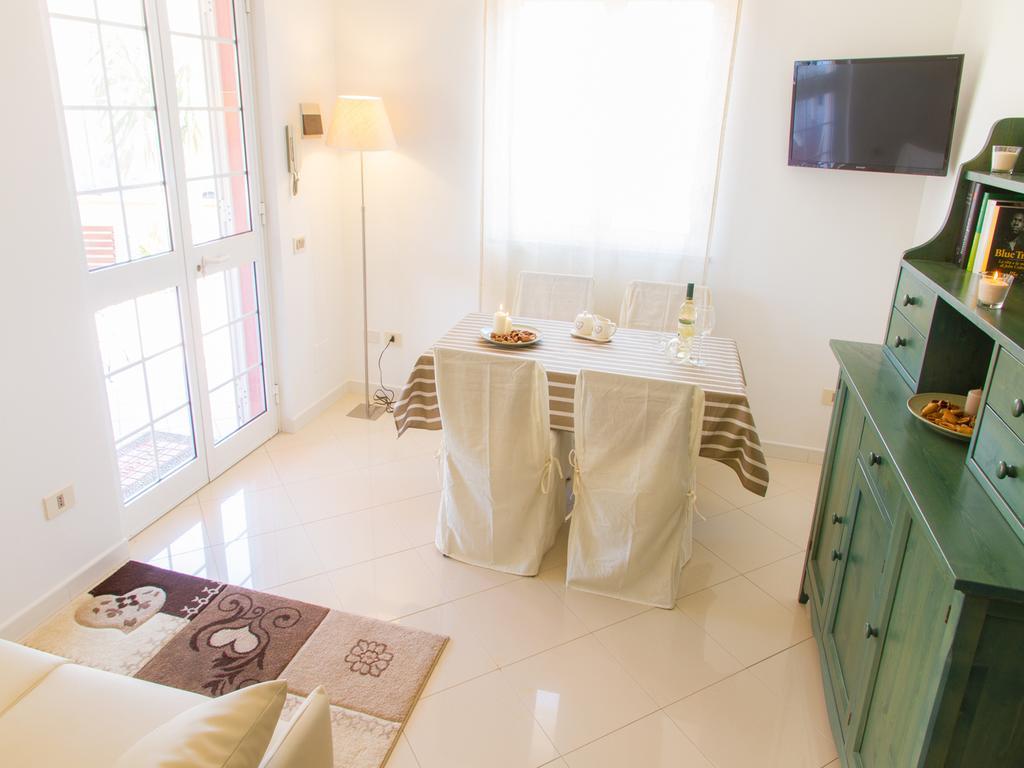 Gelso Bianco Apartments Campofelice Di Roccella Eksteriør billede