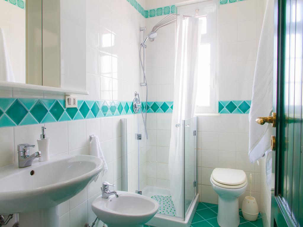 Gelso Bianco Apartments Campofelice Di Roccella Eksteriør billede